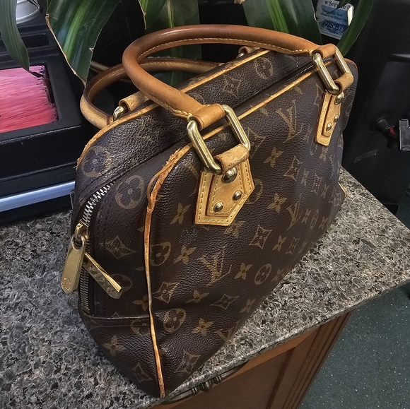 Louis vuitton Manhattan PM handbag - Picture 5 of 16